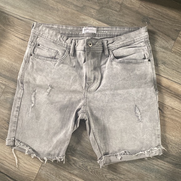 Zara style denim shorts - Picture 10 of 11